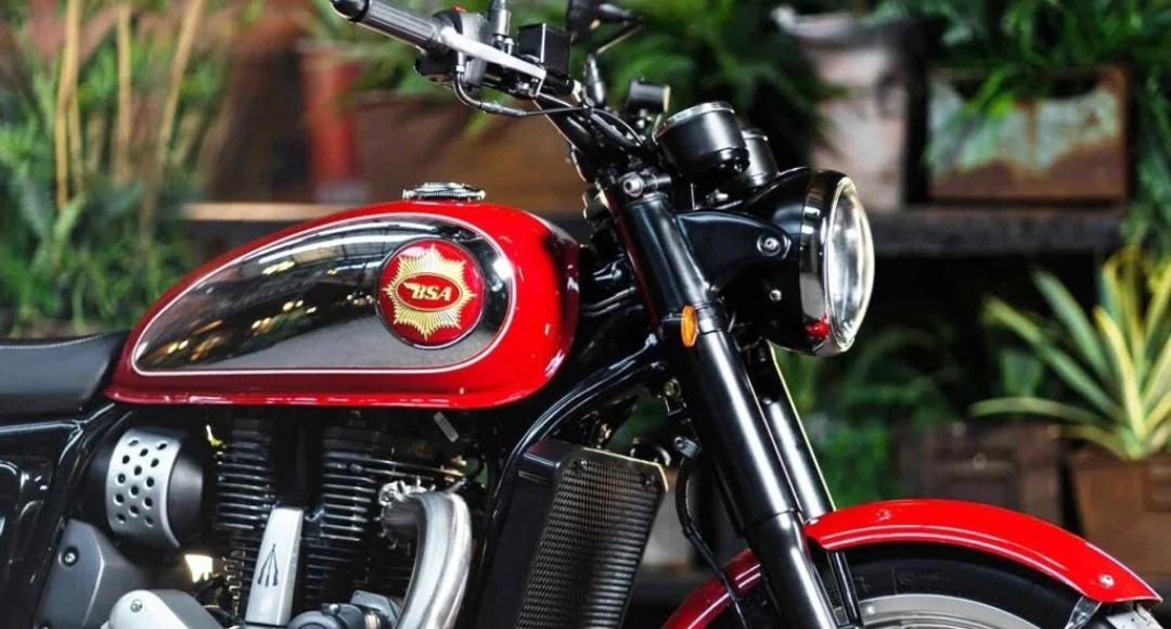 Mahindra BSA Gold Star 650